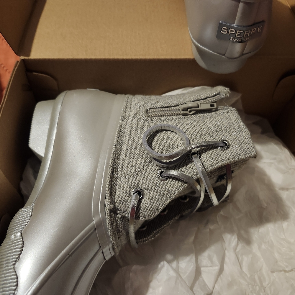 Sperrys - Picture 3 of 3